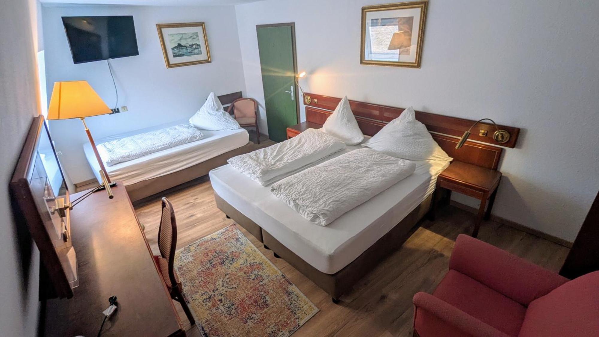 Gasthof Hotel Rose Obereisenheim Kamer foto