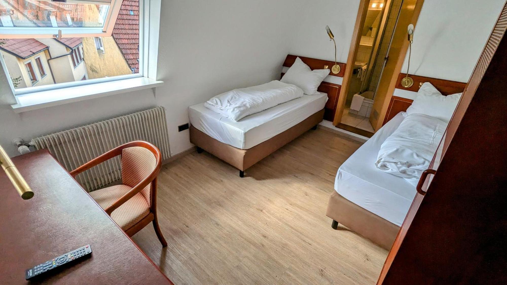 Gasthof Hotel Rose Obereisenheim Kamer foto