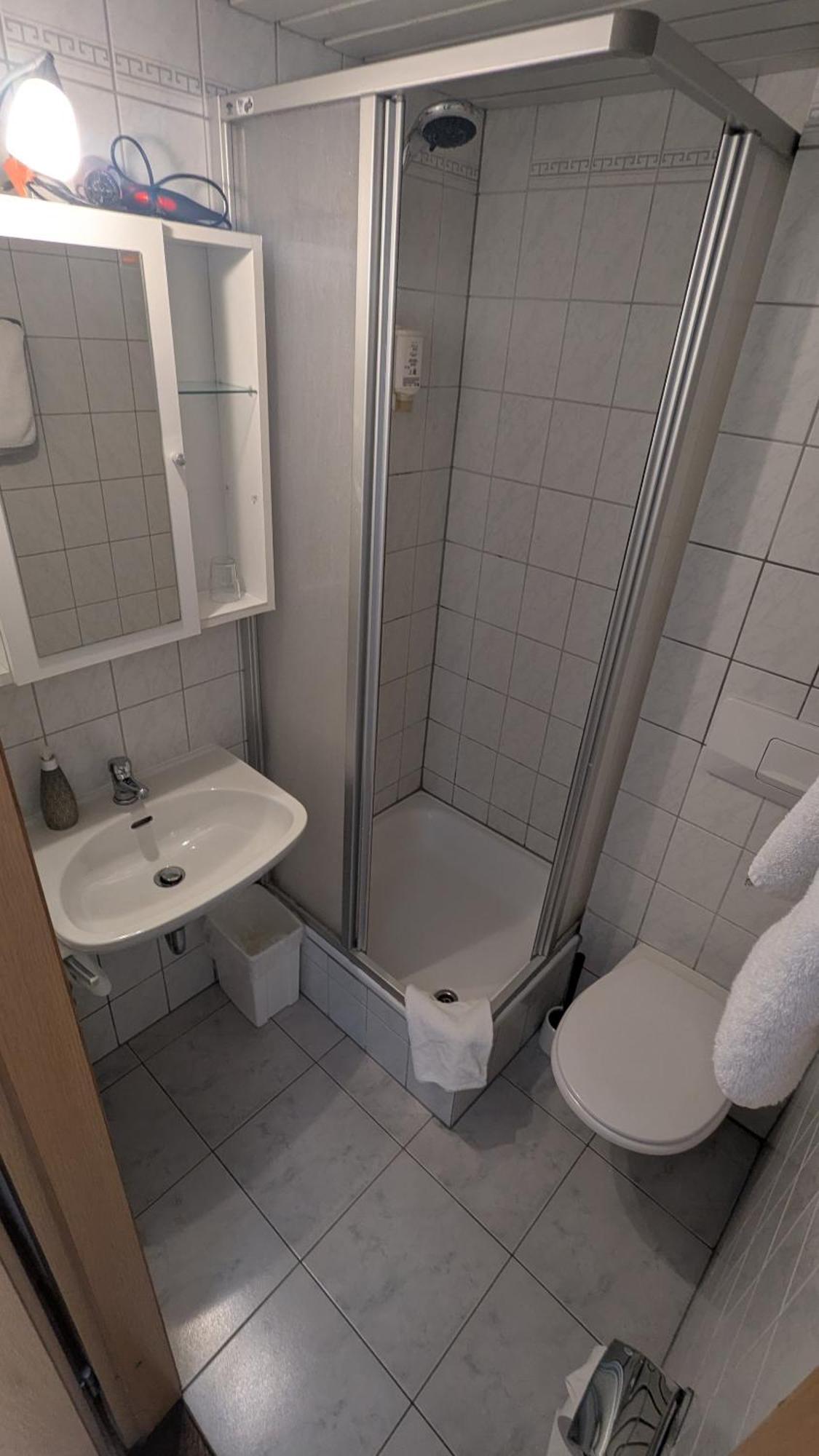 Gasthof Hotel Rose Obereisenheim Kamer foto